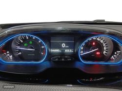 Peugeot 2008 PureTech 110 S&S Allure 81 kW (110 CV) - Miniatura 16