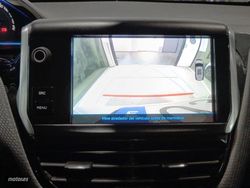 Peugeot 2008 PureTech 110 S&S Allure 81 kW (110 CV) - Miniatura 21