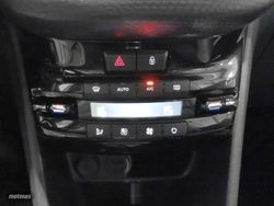 Peugeot 2008 PureTech 110 S&S Allure 81 kW (110 CV) - Miniatura 22
