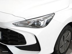 MG MG3 Hybrid+ 1.5 Standard 85 kW (116 CV) - Miniatura 23