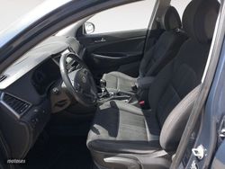 Hyundai Tucson 1.6 GDI BlueDrive Essence 4x2 96 kW (131 CV) - Miniatura 11