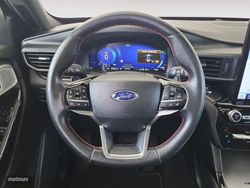 Ford Explorer 3.0 PHEV ST Line AWD 336 kW (457 CV) - Miniatura 10