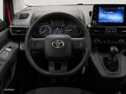 Toyota Proace City 1.5D GX Combi L1 96 kW (131 CV) - Miniatura 10