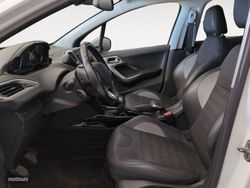 Peugeot 2008 PureTech 110 S&S Allure 81 kW (110 CV) - Miniatura 11