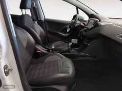 Peugeot 2008 PureTech 110 S&S Allure 81 kW (110 CV) - Miniatura 13