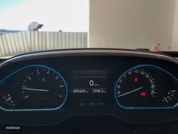 Peugeot 2008 PureTech 110 S&S Allure 81 kW (110 CV) - Miniatura 16