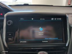 Peugeot 2008 PureTech 110 S&S Allure 81 kW (110 CV) - Miniatura 20