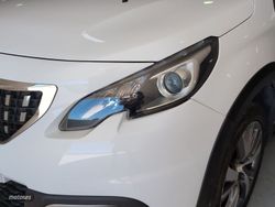 Peugeot 2008 PureTech 110 S&S Allure 81 kW (110 CV) - Miniatura 25