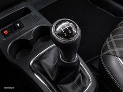 Mitsubishi Space star 120 MPI Kaiteki 52 kW (71 CV) - Miniatura 15