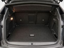 Peugeot 3008 BlueHDi 130 S&S GT EAT8 96 kW (130 CV) - Miniatura 13
