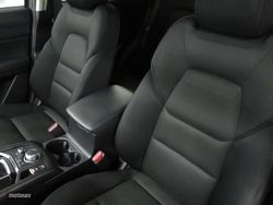 Mazda CX-5 2.2 DE Evolution AT 135 kW (184 CV) - Miniatura 22