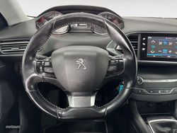 Peugeot 308 PureTech 130 S&S Style 96 kW (130 CV) - Miniatura 10