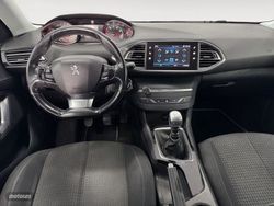 Peugeot 308 PureTech 130 S&S Style 96 kW (130 CV) - Miniatura 9
