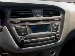 Hyundai i20 1.4 CRDI Klass 66 kW (90 CV) - Miniatura 14