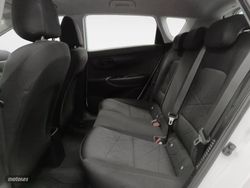Hyundai Bayon 1.0 TGDI 48V Maxx 74 kW (100 CV) - Miniatura 12