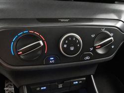 Hyundai Bayon 1.0 TGDI 48V Maxx 74 kW (100 CV) - Miniatura 21