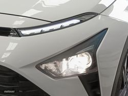 Hyundai Bayon 1.0 TGDI 48V Maxx 74 kW (100 CV) - Miniatura 26