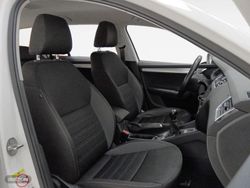 Skoda Octavia 1.6 TDI Ambition 85 kW (116 CV) - Miniatura 13