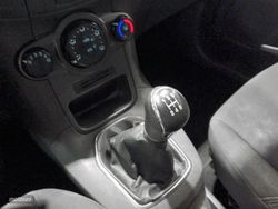 Ford Fiesta 1.25 Trend 60 kW (82 CV) - Miniatura 15