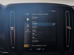 Volvo XC40 T2 Momentum Core Auto 95 kW (129 CV) - Miniatura 17