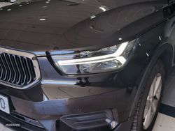 Volvo XC40 T2 Momentum Core Auto 95 kW (129 CV) - Miniatura 23