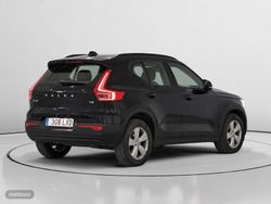 Volvo XC40 T2 Momentum Core Auto 95 kW (129 CV) - Miniatura 3