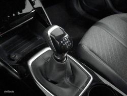 Peugeot 2008 PureTech 100 S&S Allure 75 kW (100 CV) - Miniatura 15