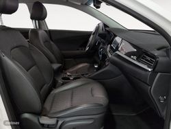 Kia Niro 1.6 GDi HEV Drive 104 kW (141 CV) - Miniatura 12