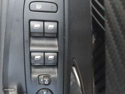 Peugeot 2008 BlueHDi 110 Allure Pack 81 kW (110 CV) - Miniatura 23