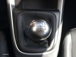 Jeep Avenger 1.2 G Altitude 74 kW (100 CV) - Miniatura 15