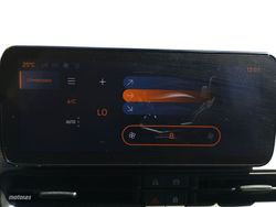 Jeep Avenger 1.2 G Altitude 74 kW (100 CV) - Miniatura 21