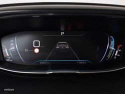 Peugeot 5008 Hybrid 1.2 Allure Pack eDCS6 100 kW (136 CV) - Miniatura 17