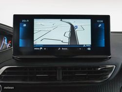 Peugeot 5008 Hybrid 1.2 Allure Pack eDCS6 100 kW (136 CV) - Miniatura 19