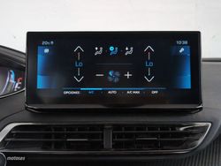 Peugeot 5008 Hybrid 1.2 Allure Pack eDCS6 100 kW (136 CV) - Miniatura 23