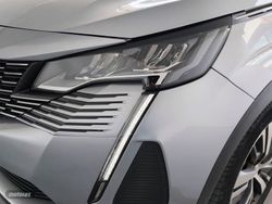 Peugeot 5008 Hybrid 1.2 Allure Pack eDCS6 100 kW (136 CV) - Miniatura 26