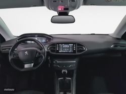 Peugeot 308 BlueHDi 130 S&S Allure Pack 96 kW (130 CV) - Miniatura 8