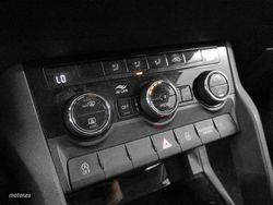 Skoda Karoq 2.0 TDI Ambition 4X4 DSG 110 kW (150 CV) - Miniatura 22