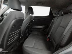 Ssangyong Tivoli G15T LP Urban Plus 99 kW (135 CV) - Miniatura 11