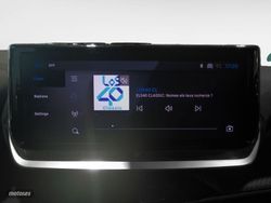 Peugeot 2008 PureTech 100 S&S Allure 75 kW (100 CV) - Miniatura 17
