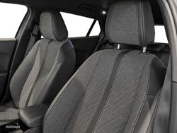 Peugeot 2008 PureTech 100 S&S Allure 75 kW (100 CV) - Miniatura 20