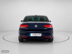 Volkswagen Passat Advance 1.6 TDI BMT 88 kW (120 CV) - Miniatura 3