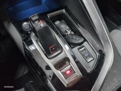 Peugeot 3008 BlueHDi 130 S&S Allure Pack EAT8 96 kW (130 CV) - Miniatura 14