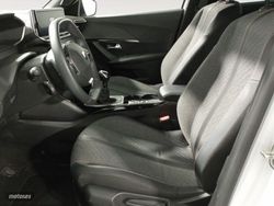 Peugeot 2008 Allure - Miniatura 9