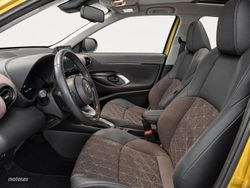 Toyota Yaris Cross 120H Business Plus 85 kW (116 CV) - Miniatura 10