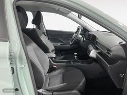 Hyundai Kona 1.0T Maxx 85 kW (115 CV) - Miniatura 13