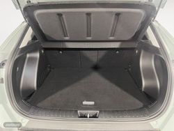 Hyundai Kona 1.0T Maxx 85 kW (115 CV) - Miniatura 14