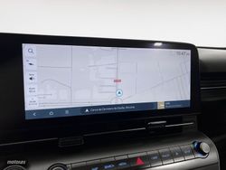 Hyundai Kona 1.0T Maxx 85 kW (115 CV) - Miniatura 17