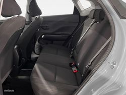 Hyundai Kona 1.0T Maxx 85 kW (115 CV) - Miniatura 11