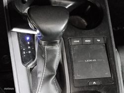 Lexus UX 250h Eco 135 kW (184 CV) - Miniatura 15