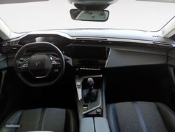 Peugeot 308 PureTech 130 S&S Allure 96 kW (130 CV) - Miniatura 8